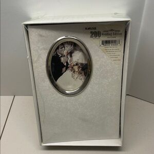 Worldous Wedding Album Edition With Oval Frame On The Cover New White